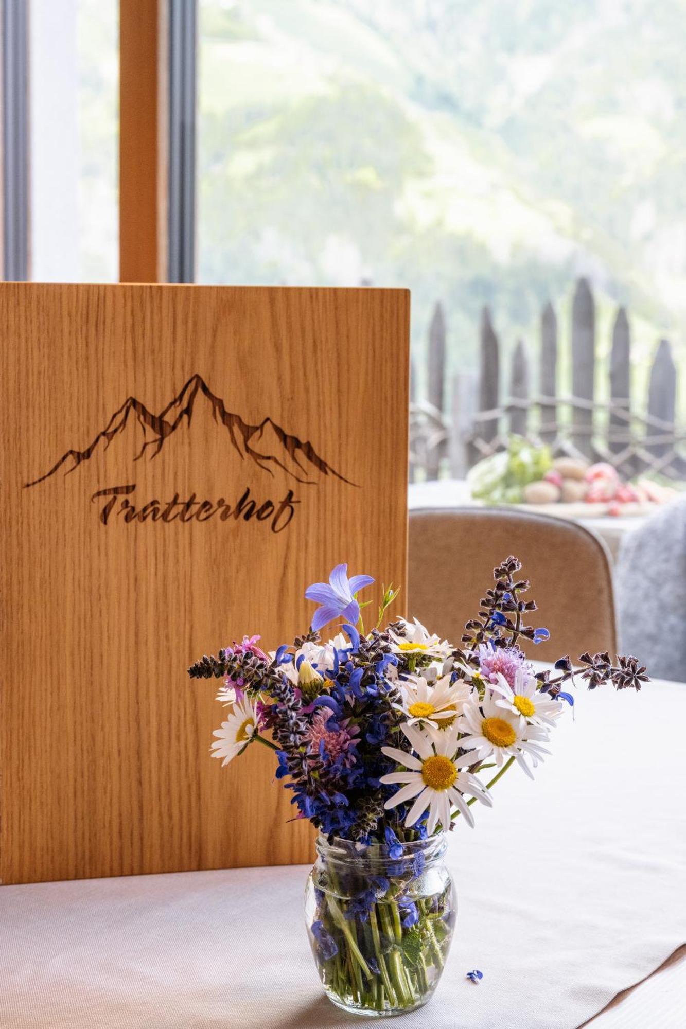 Tratterhof Apartments Vallarga Exterior photo